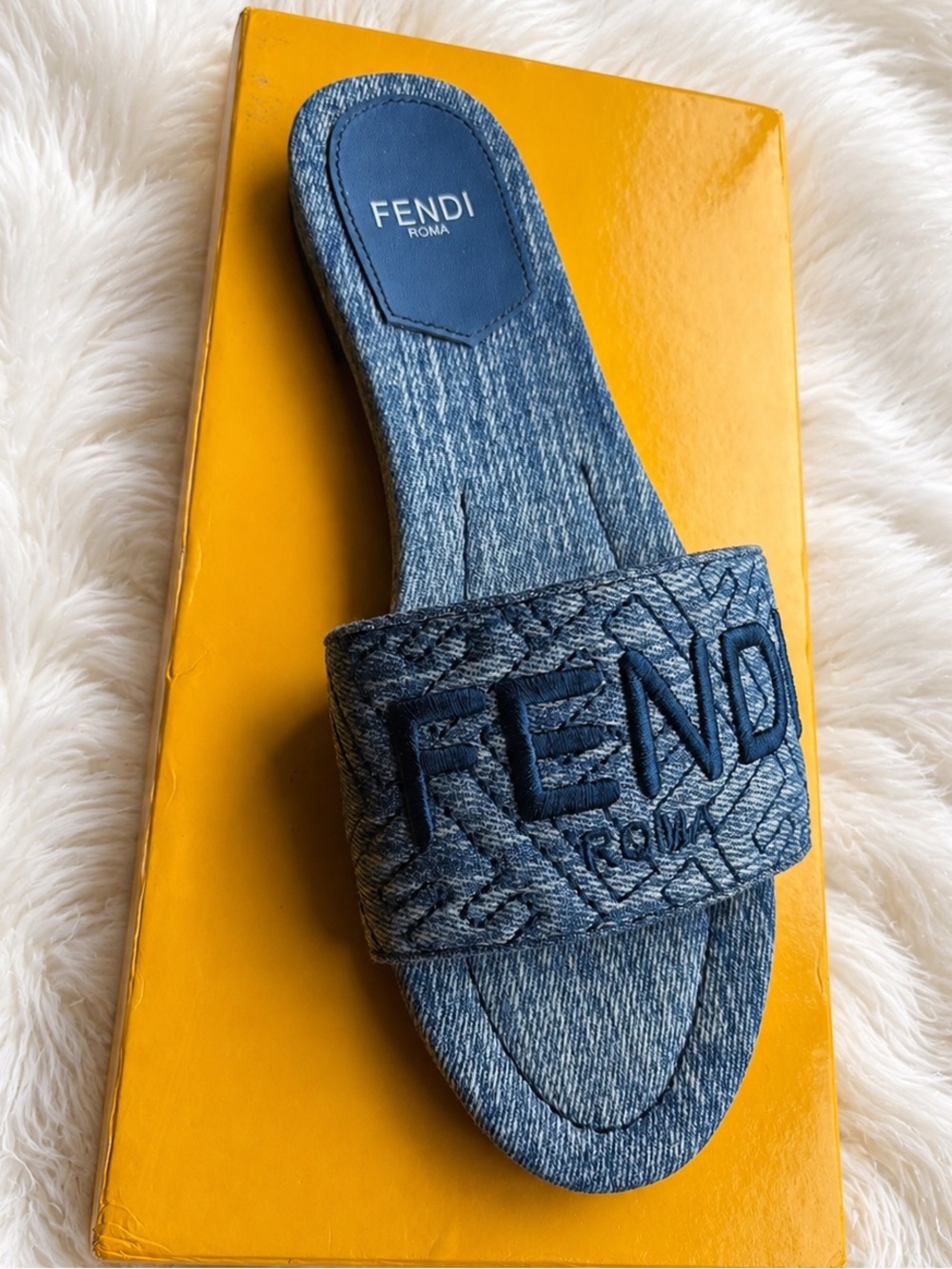 Fendi FF Blue Denim Logo Slides *NEW 💙